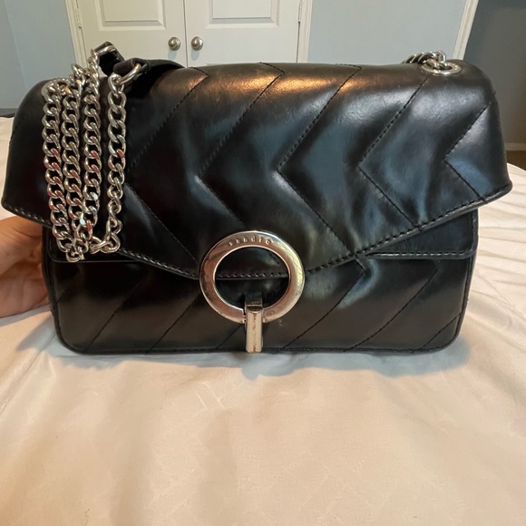 Yza Crossbody Bag - Picture 3 of 8